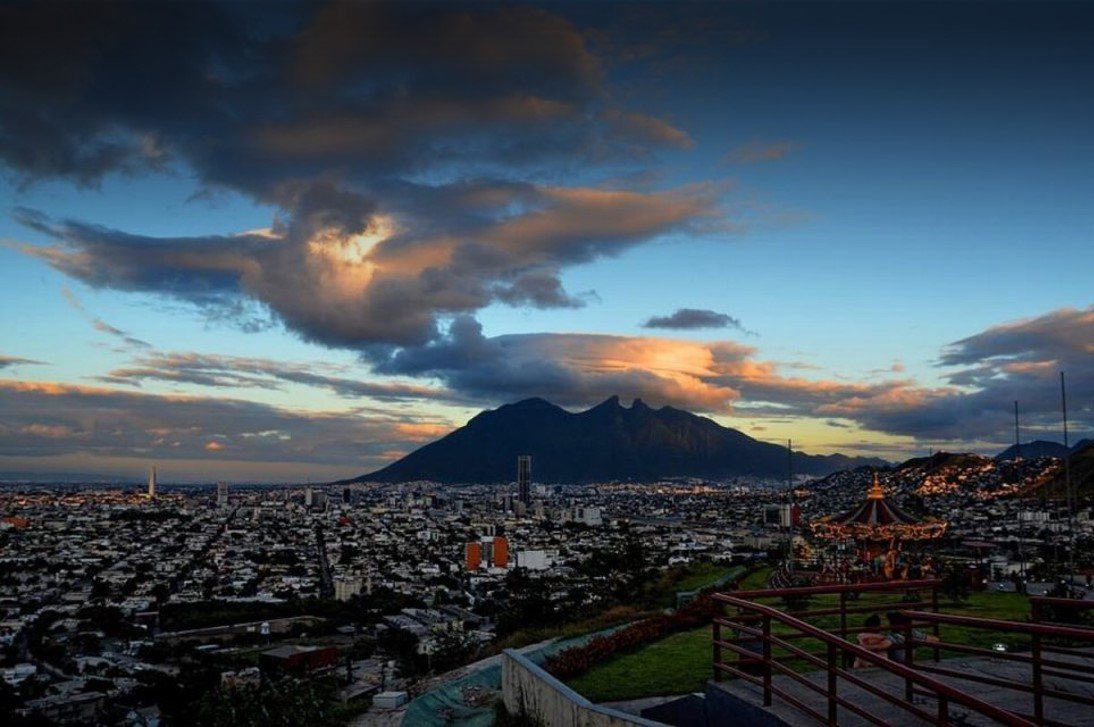 Publicidad exterior en Nuevo León | Espectaculares Altamira360.mx
